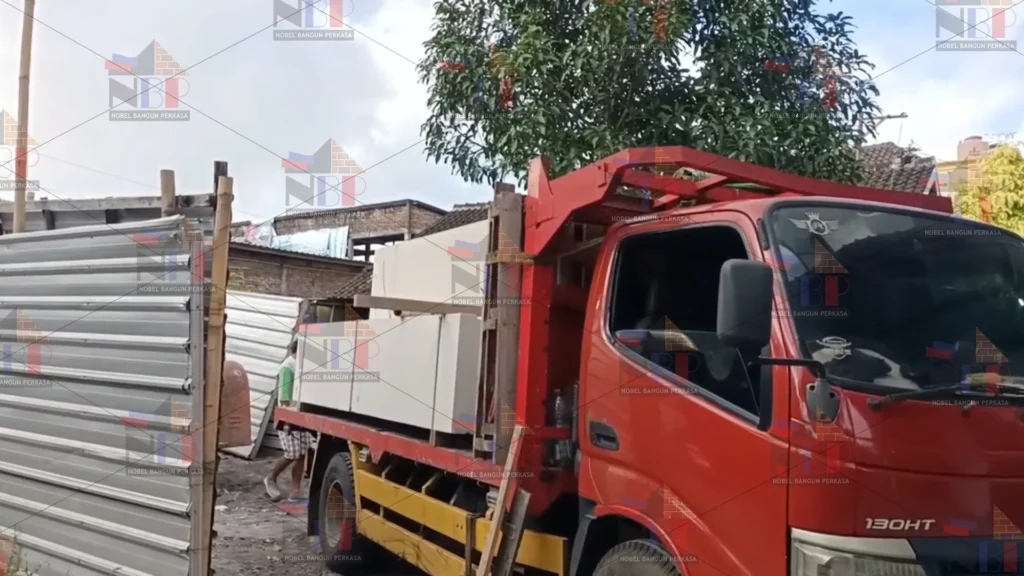 pengiriman panel lantai 4